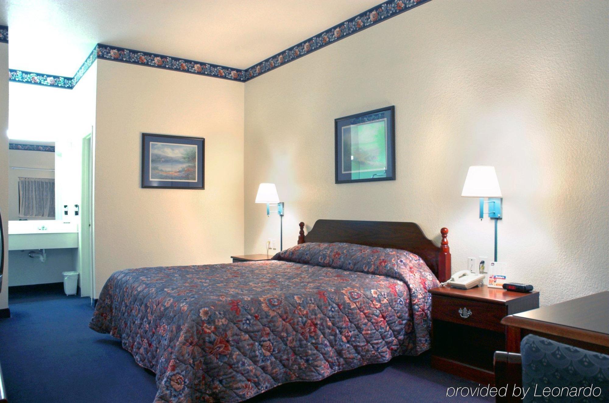 Super 8 By Wyndham Bastrop Tx Motel Bagian luar foto
