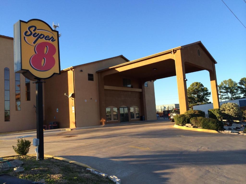 Super 8 By Wyndham Bastrop Tx Motel Bagian luar foto